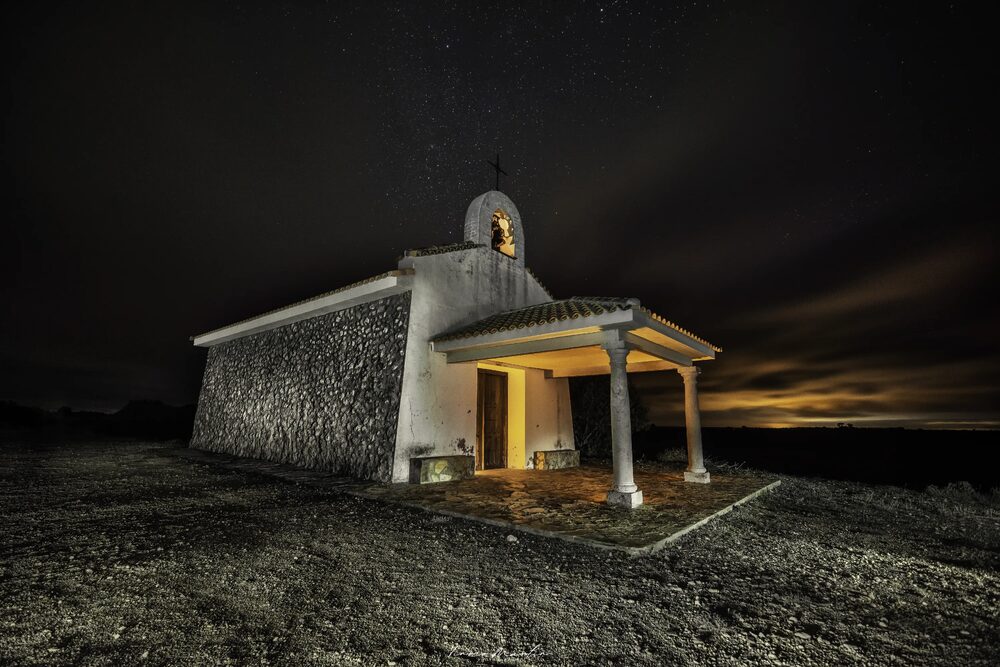 LA ERMITA DE LOS POSESOS